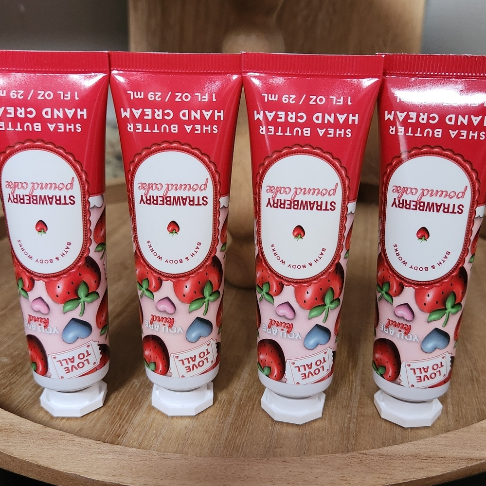 NEW Bath & Body Works 🍓STAWBERRY POUNDCAKE Hand Cream Bundle
